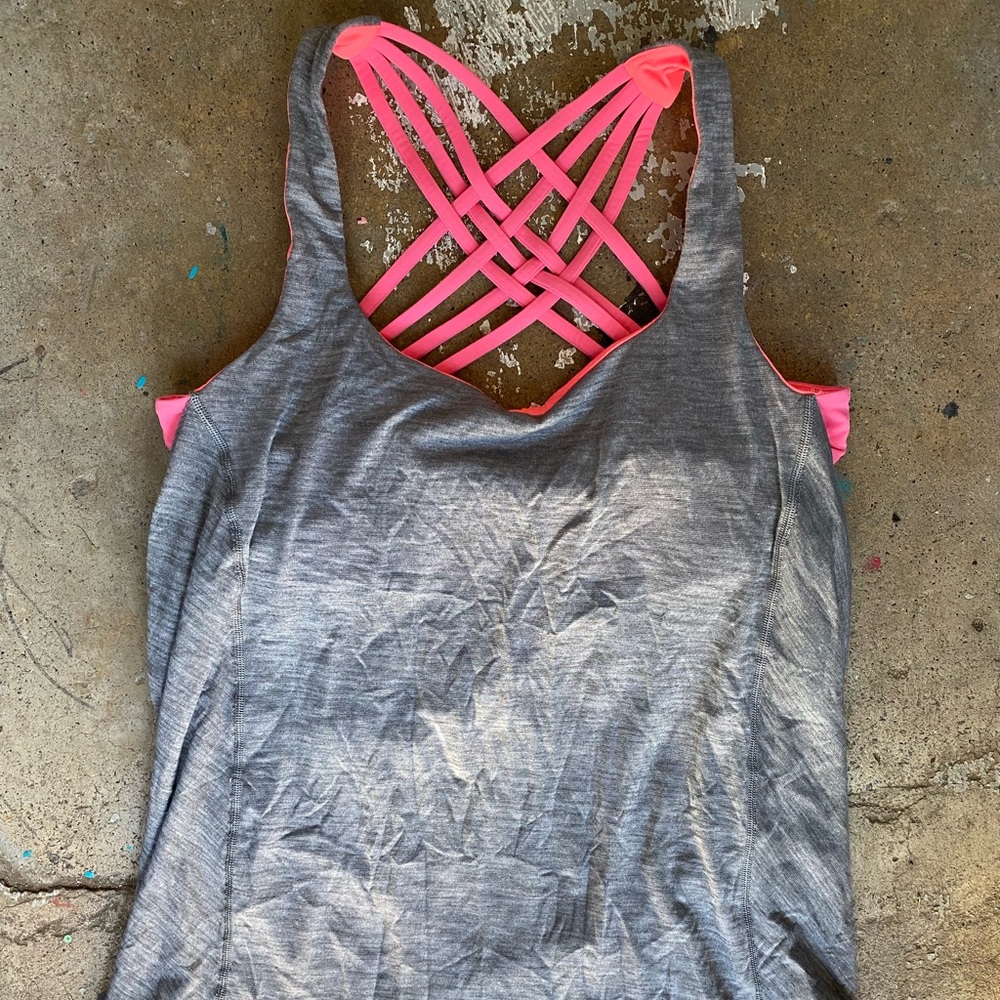 Lululemon tank